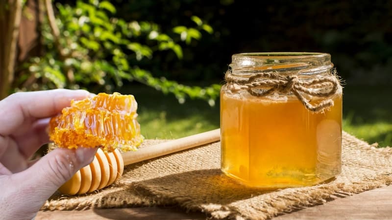 تصویر 3 از عسل کوهی بلوچستان طبیعی و خوش طعم مناسب مصرف روزانه